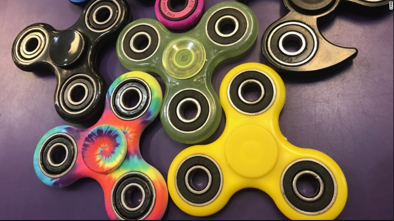 Spinner: ¿Qué Es, Cuánto Cuesta Y Está Afectando A Los Niños? - Agenda San Luis