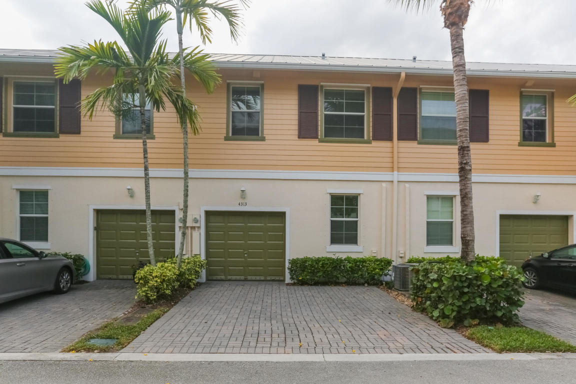 2100/mo 3 Bedroom Townhouse in Antigua Abacoa Lease Agent Ferguson