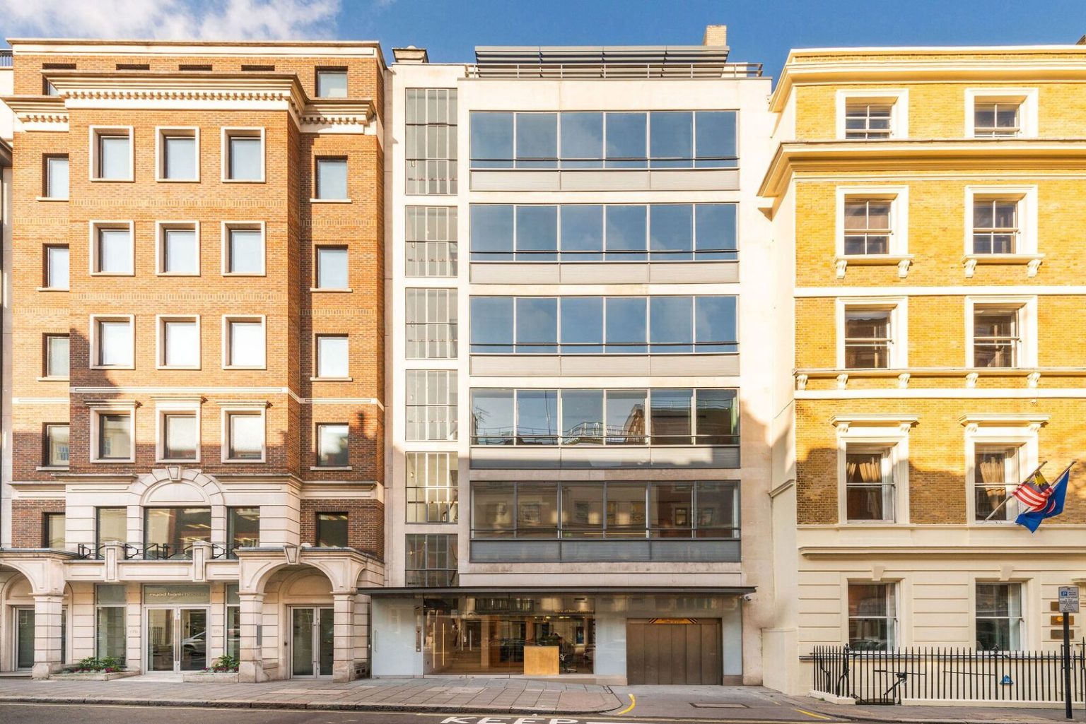 » 17A Curzon Street, London