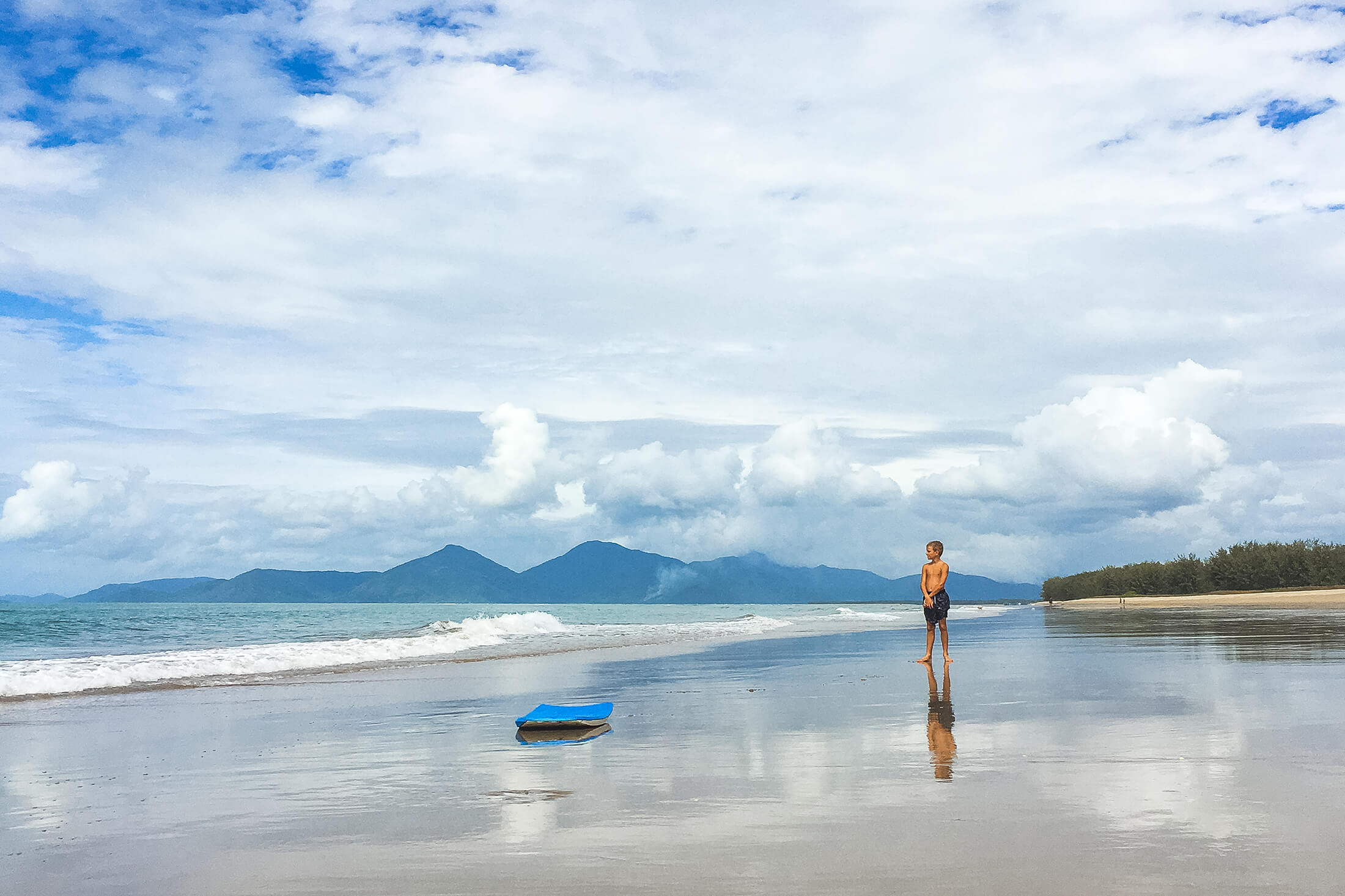 GUIDE TO CAIRNS BEACHES Agincourt