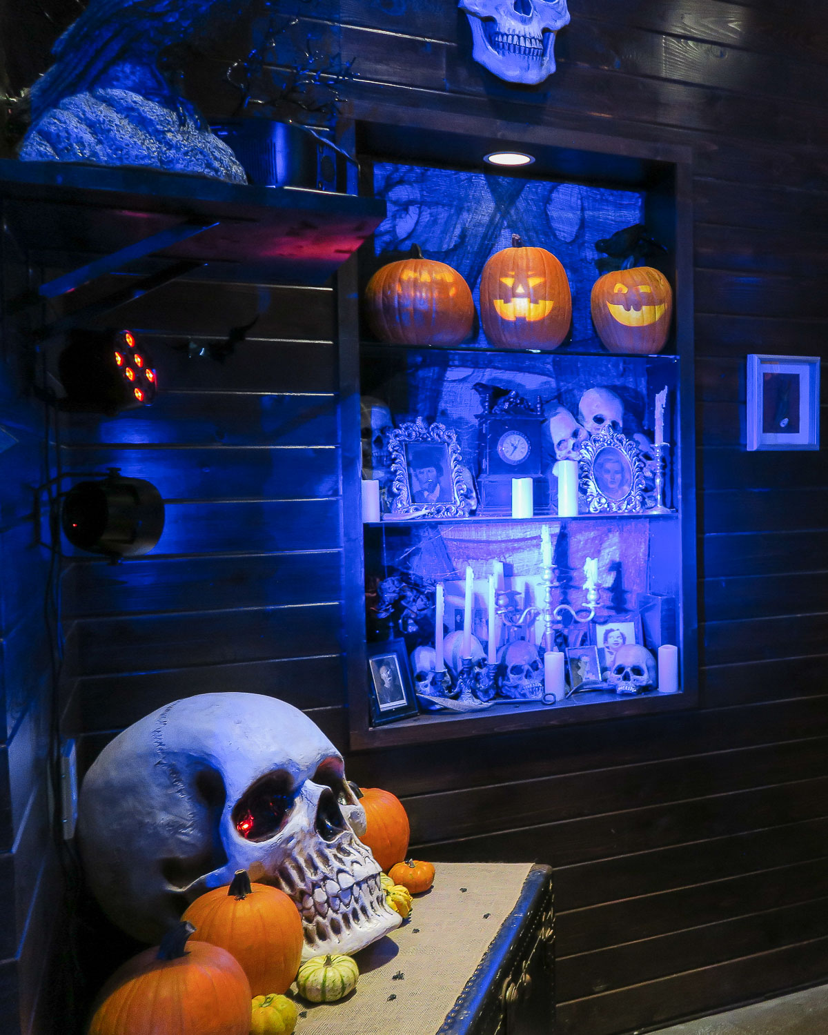 Ghost Bar Honolulu HalloweenThemed PopUp Bar at Ala Moana A