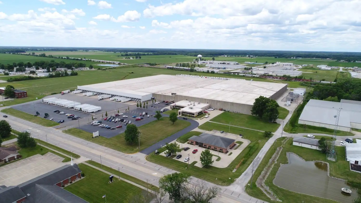 Effingham Crossroads Center Agracel, Inc.