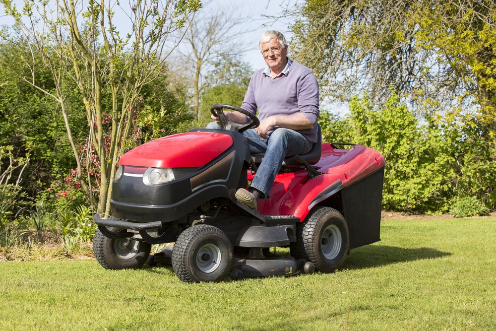 Battle Of The Best Lawn Tractor For Snow Removal