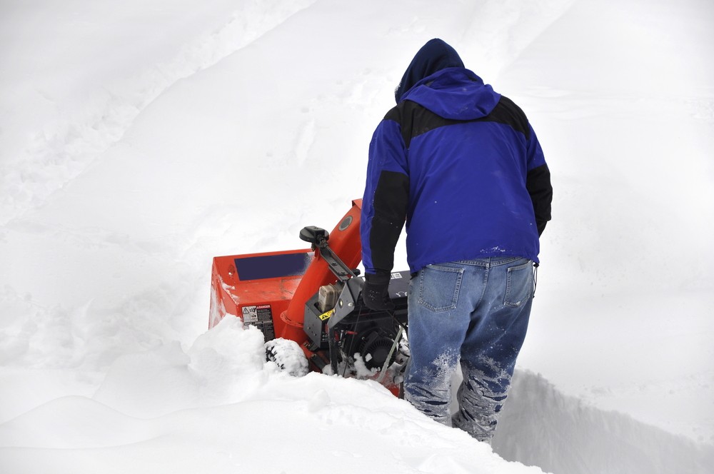 A Quick Guide In Selecting The Best Two Stage Snow Blowers