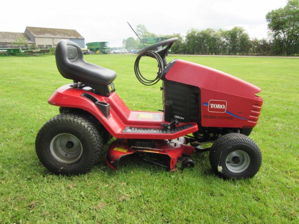 Toro Wheel Horse XL380 Specs, Engine, Transmission, Dimensions + PDF