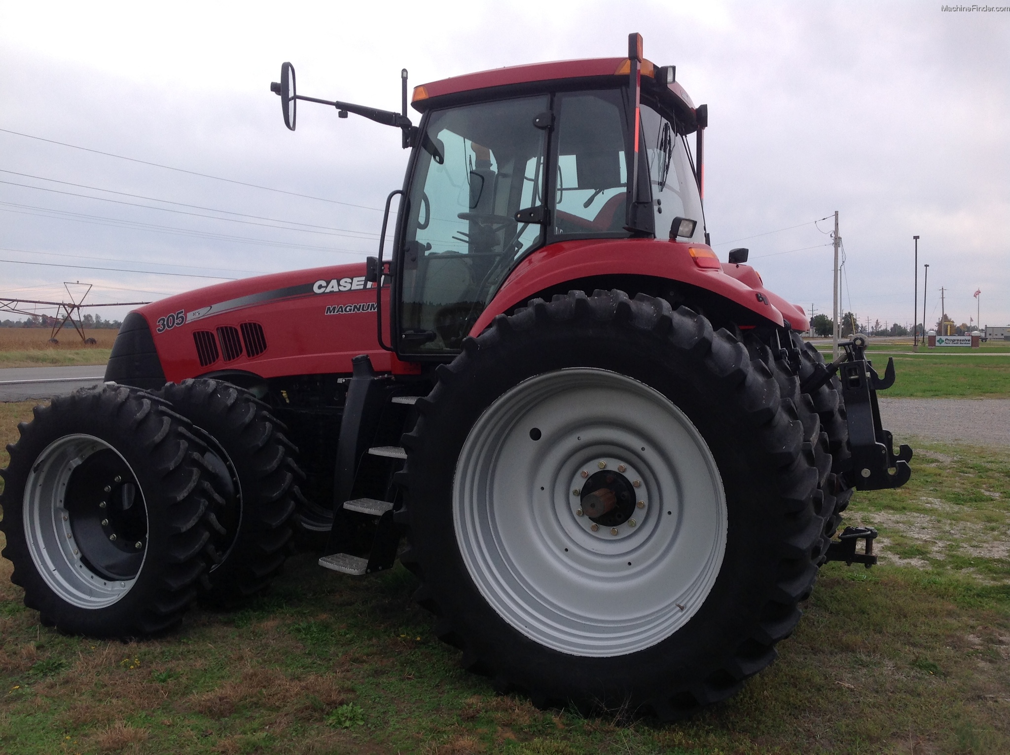 Case IH Magnum 305 Specs, Engine, Transmission, Dimensions