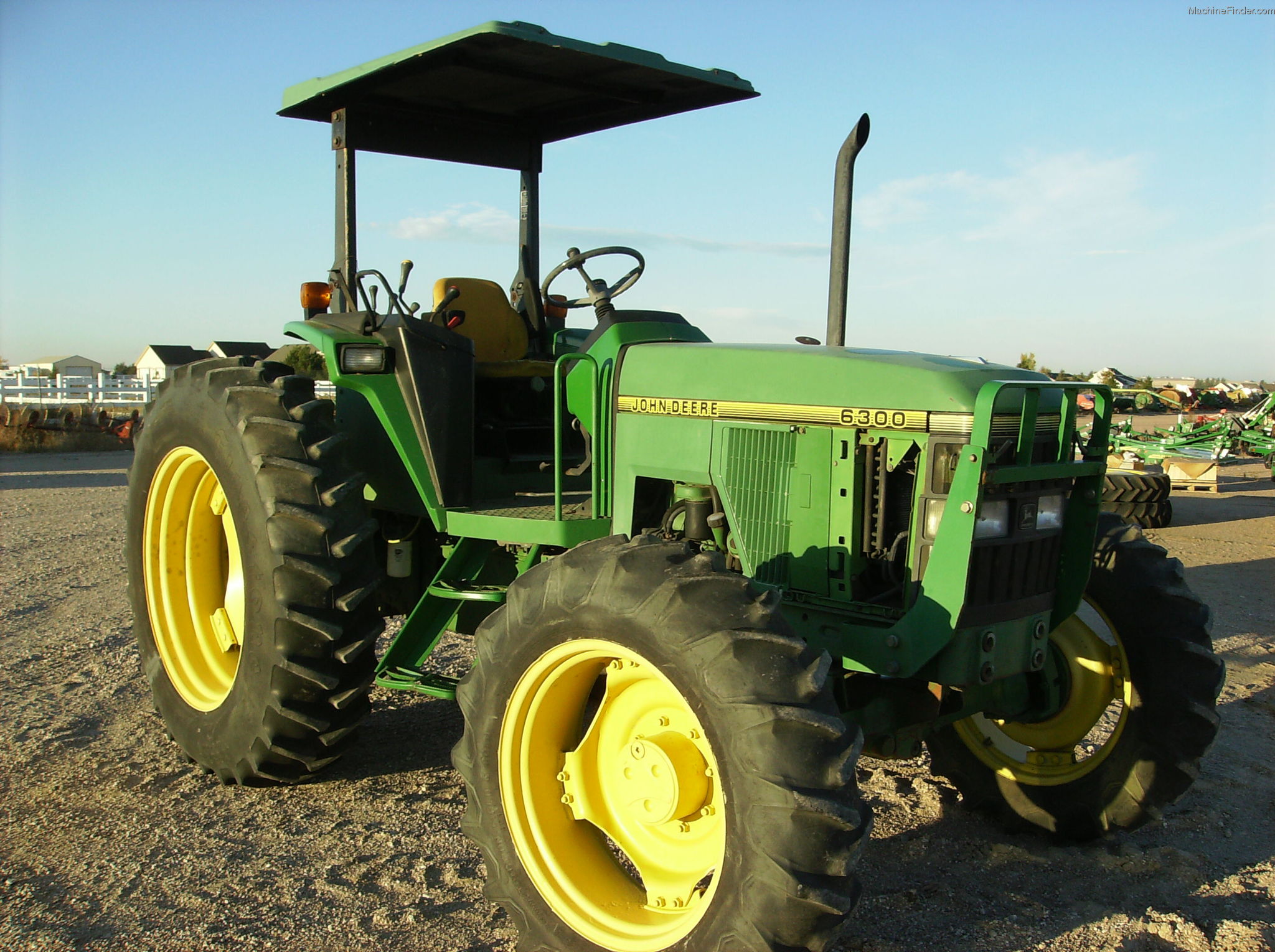Deere 6300 Specs, Engine, Transmission, Dimensions