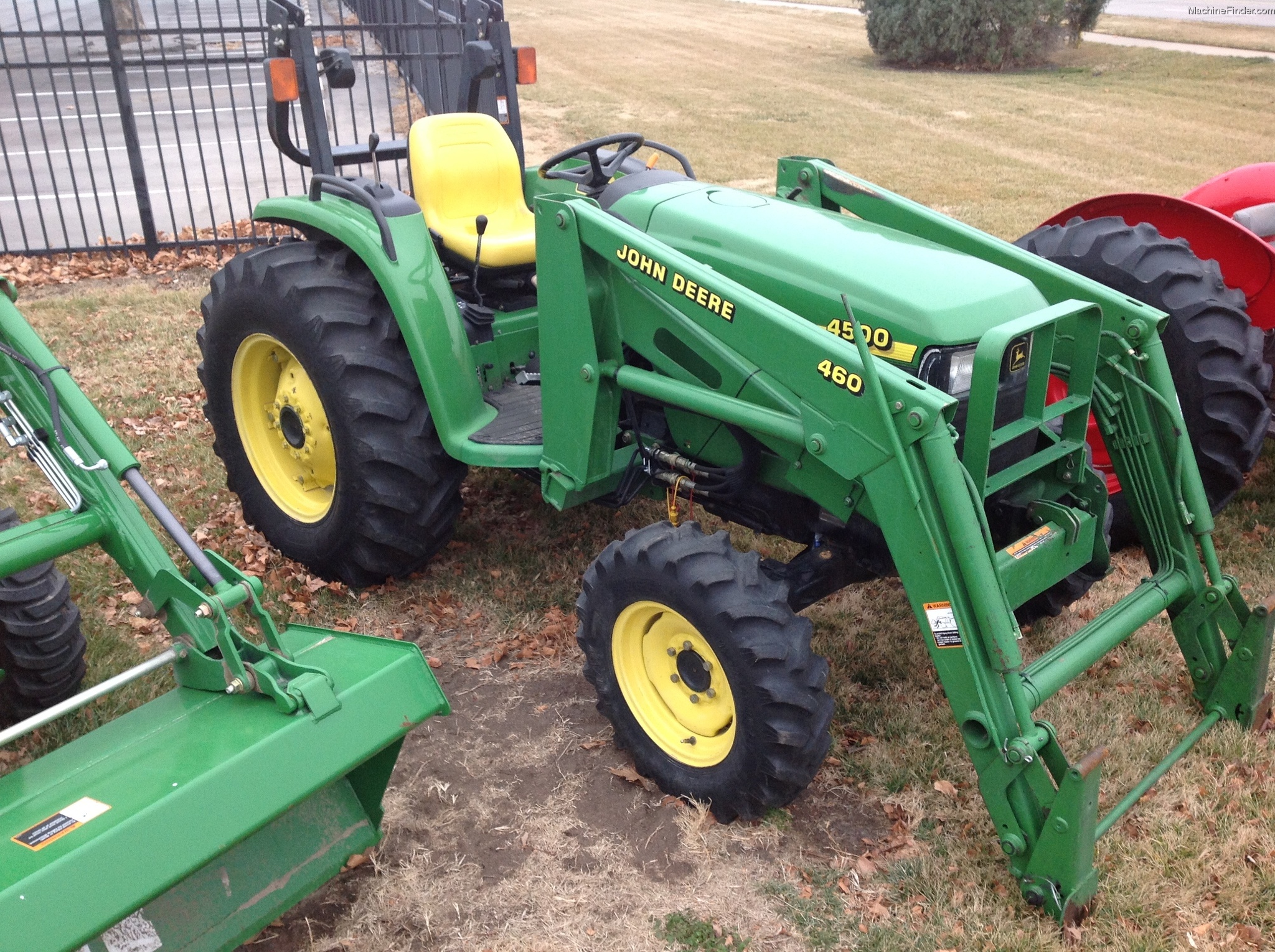 John Deere 4500 Specs, Engine, Transmission, Dimensions