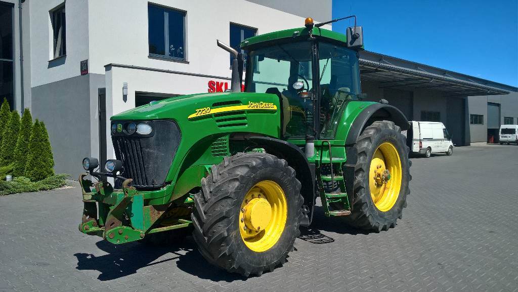 John Deere 7720 Specs, Engine, Transmission, Dimensions