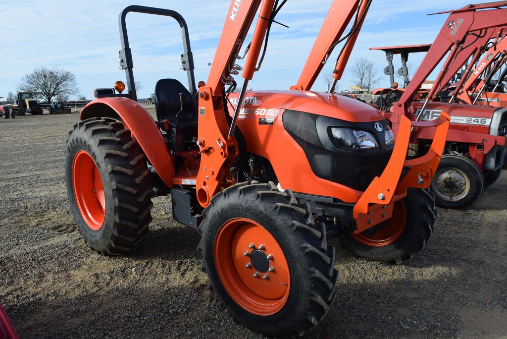 Kubota M5660SU: Specs, Engine, Transmission, Dimensions + PDF Manuals