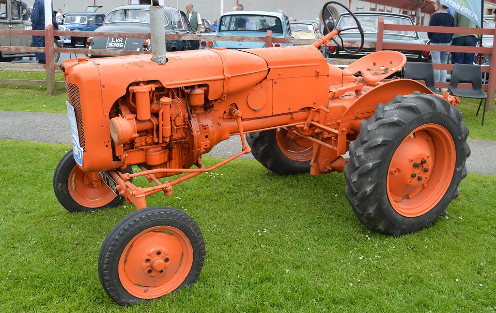 Allis Chalmers D270 Specs, Engine, Transmission, Dimensions