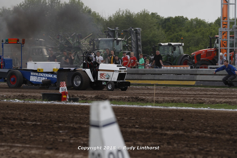 Case 2594 Specs, Engine, Transmission, Dimensions