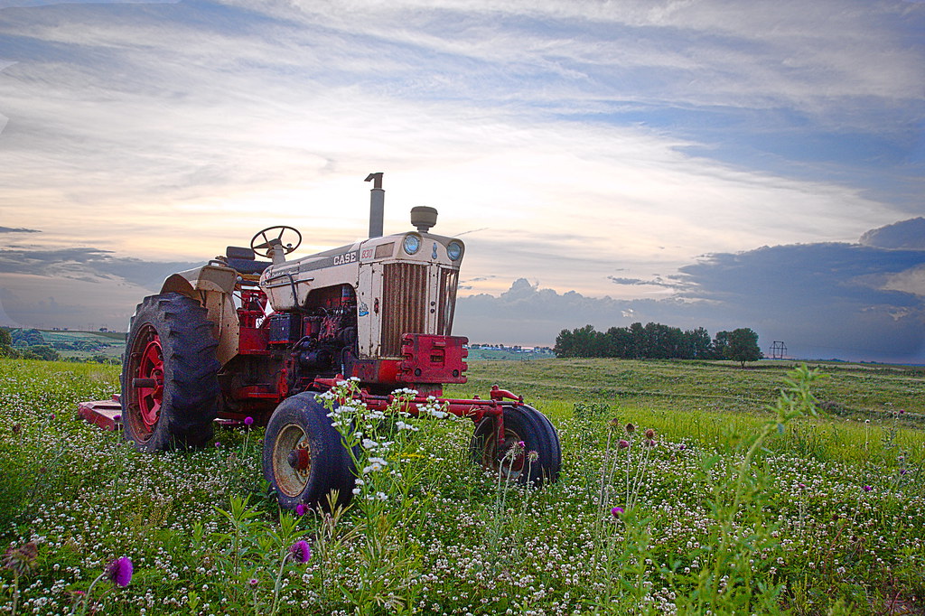 Case 830: Specs, Engine, Transmission, Dimensions