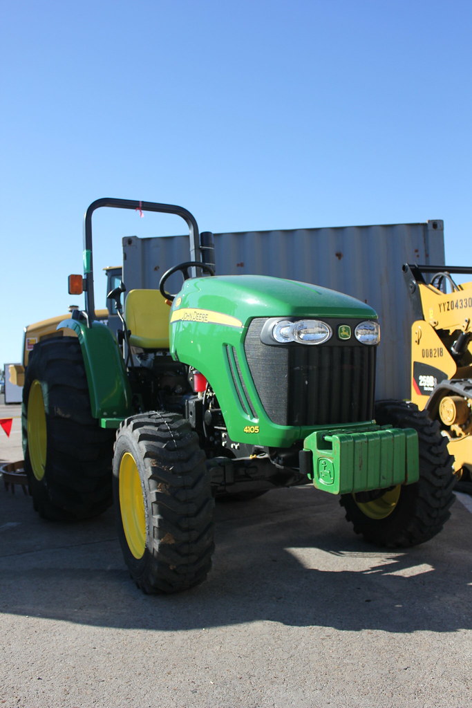 Deere 4105 Specs, Engine, Transmission, Dimensions
