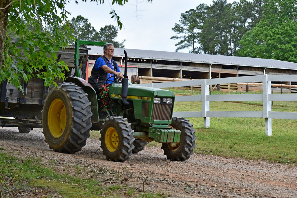 John Deere 950 Specs, Engine, Transmission, Dimensions