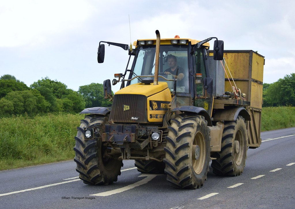 JCB Fastrac 2125 Specs, Engine, Transmission, Dimensions