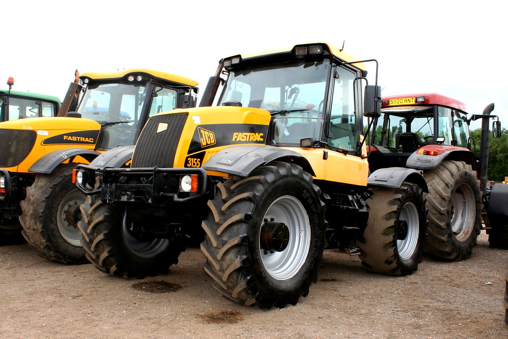 JCB Fastrac 3155 Specs, Engine, Transmission, Dimensions