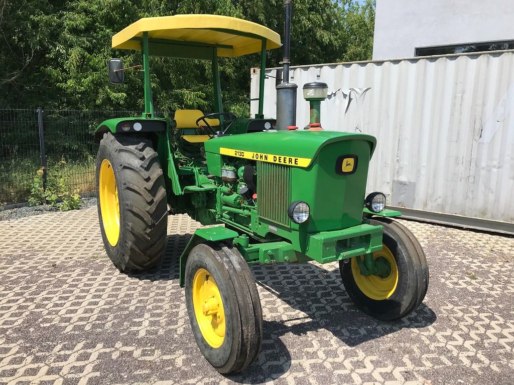 John Deere 2130 Specs, Engine, Transmission, Dimensions