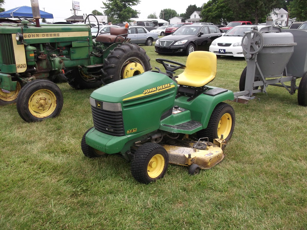 John Deere 345: Specs, Engine, Transmission, Dimensions