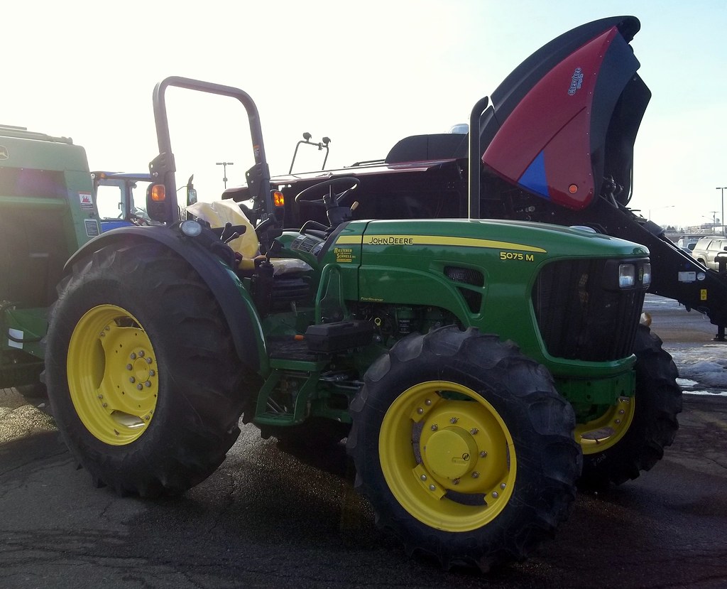 John Deere 5075M Specs, Engine, Transmission, Dimensions