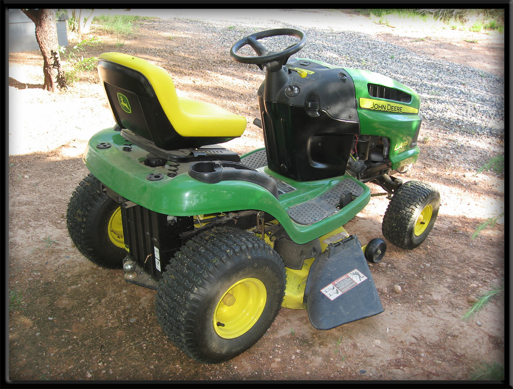 John Deere LA115: Specs, Engine, Transmission, Dimensions