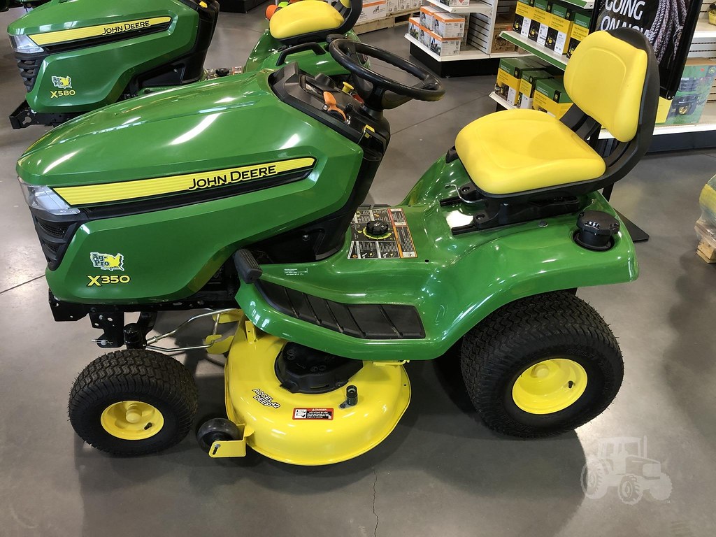 John Deere X350 Specs, Engine, Transmission, Dimensions