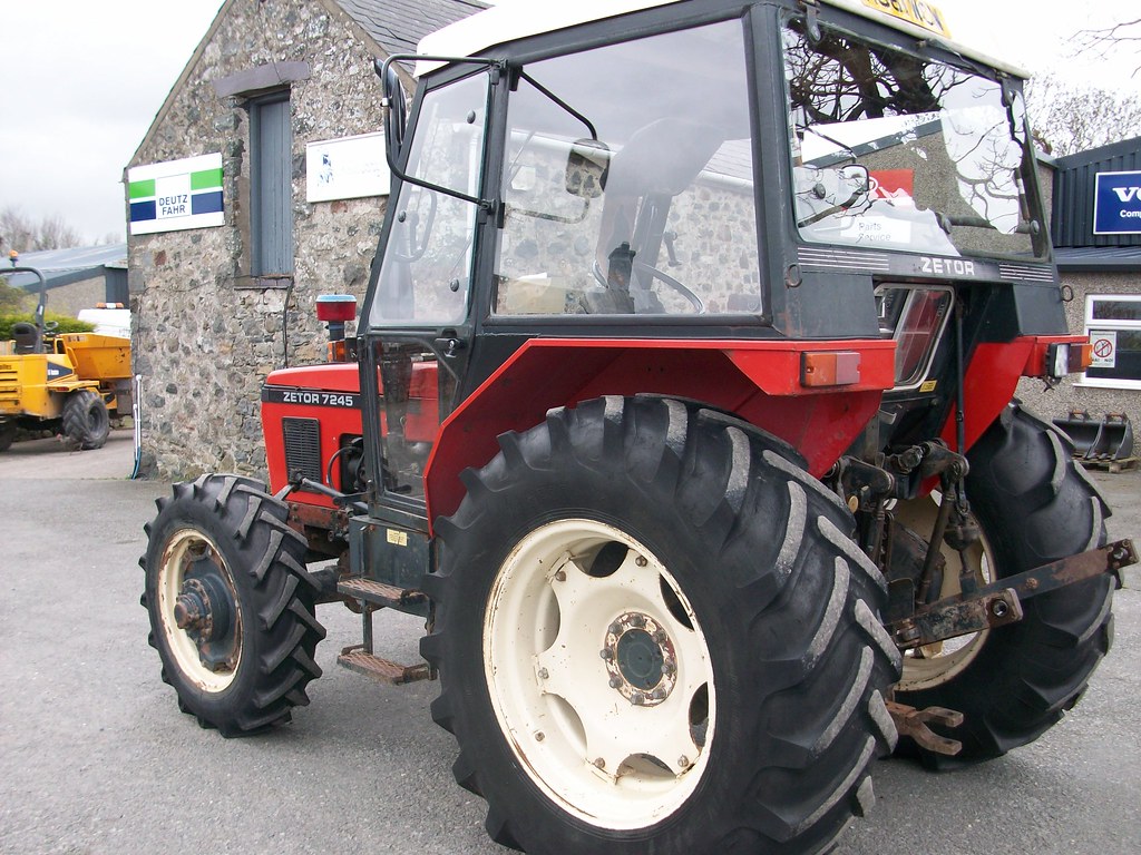 Zetor 7245 Specs, Engine, Transmission, Dimensions