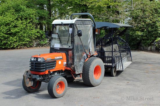 Kubota B2710: Specs, Engine, Transmission, Dimensions