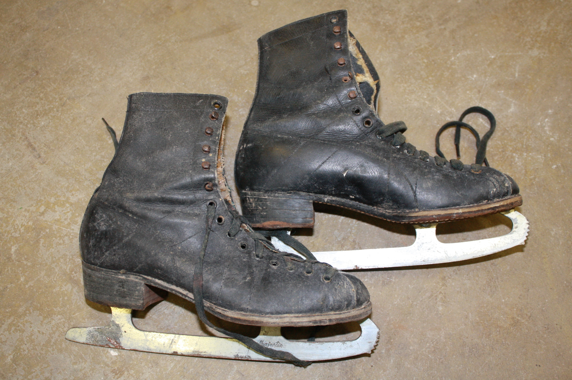 The Story of the Skates AgWired
