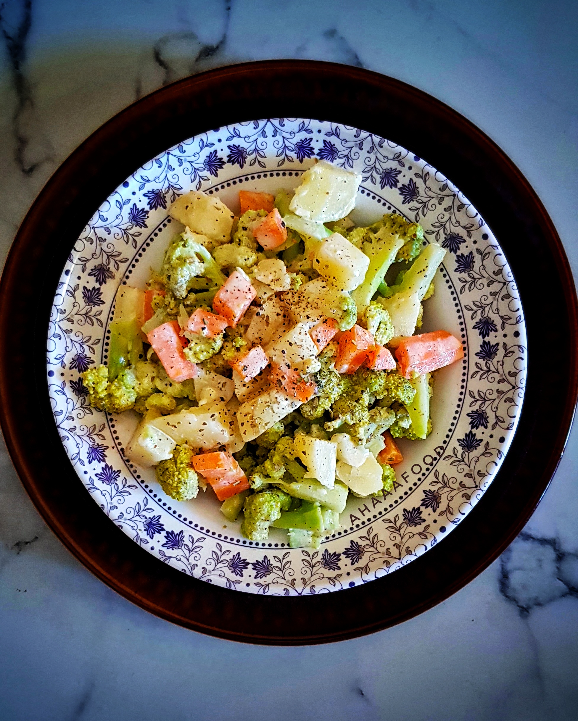 VEGETABLE SALAD WITH PARMESAN CHEESE Ahaaa Food