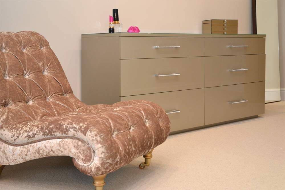 Beds & Dressing Tables Bedroom Furniture