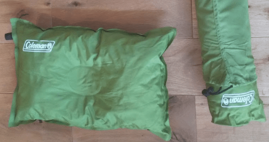 キャンプ用の枕「コールマン コンパクトインフレーターピロー」レビュー バイク・アウトドア・遊び場レポートのブログ「アイボウアイテムズ」