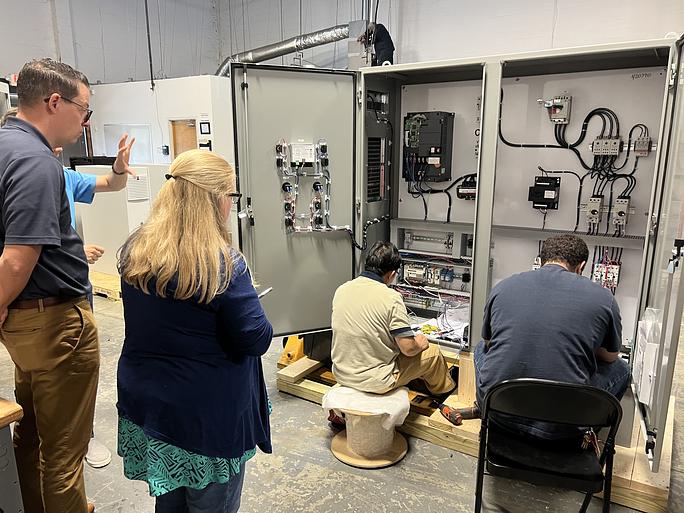 Industrial Controls Distributor Focusing on Machine Builders