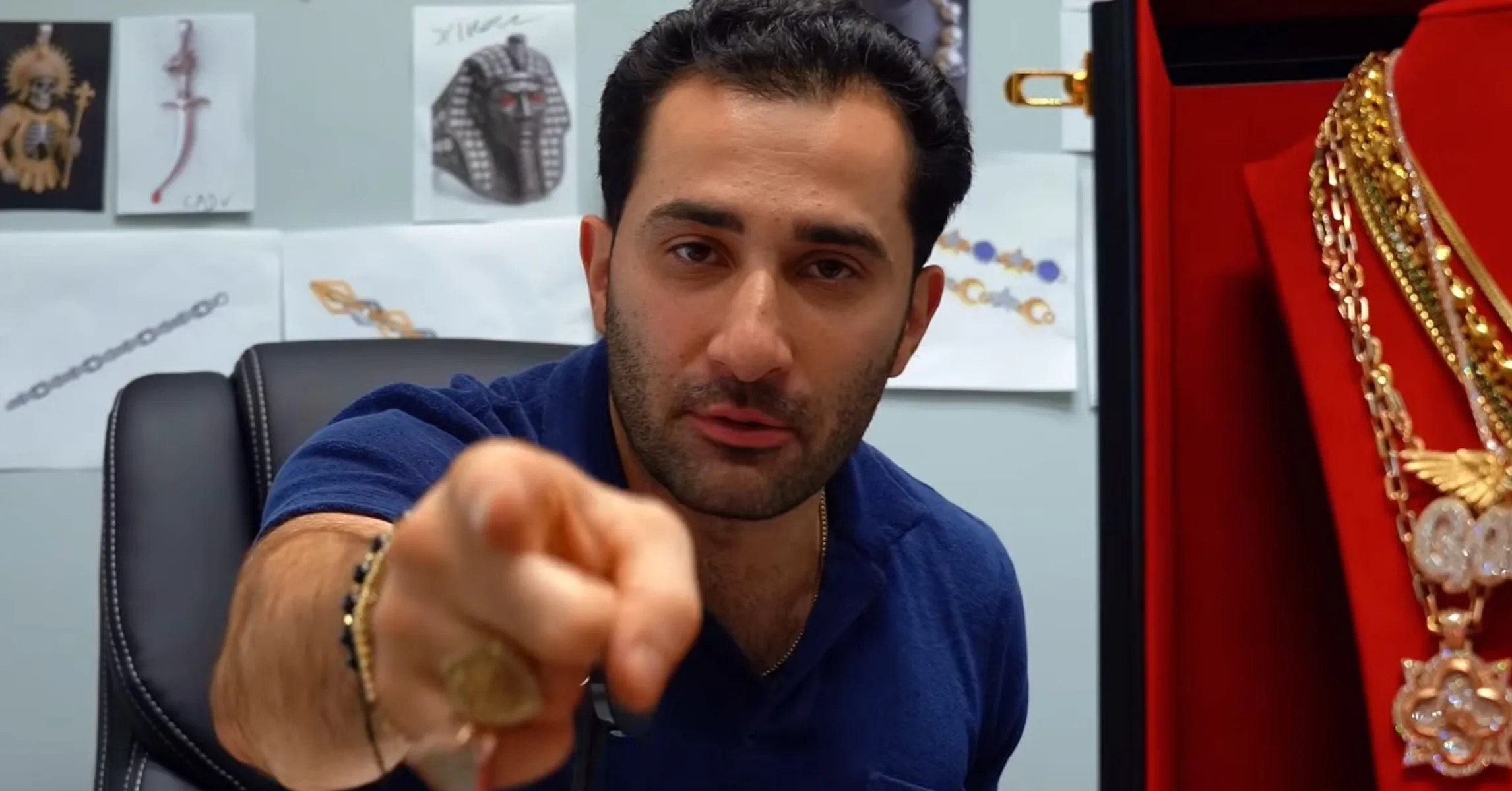 TraxNYC Brawl Shocks 47th Street 5 Critical Lessons on Professionalism