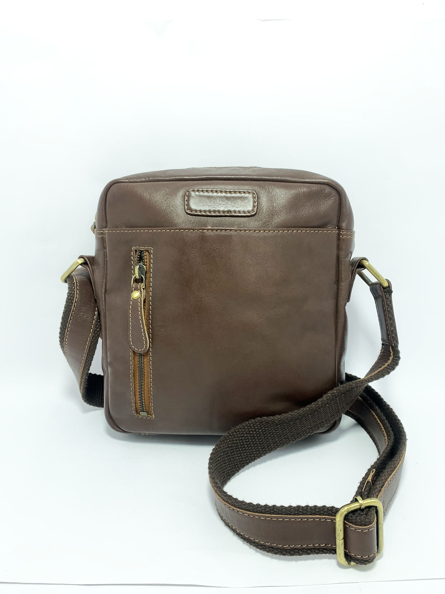 AIEXIM Top Quality Leather Bags Manufacturer & Exporter in India