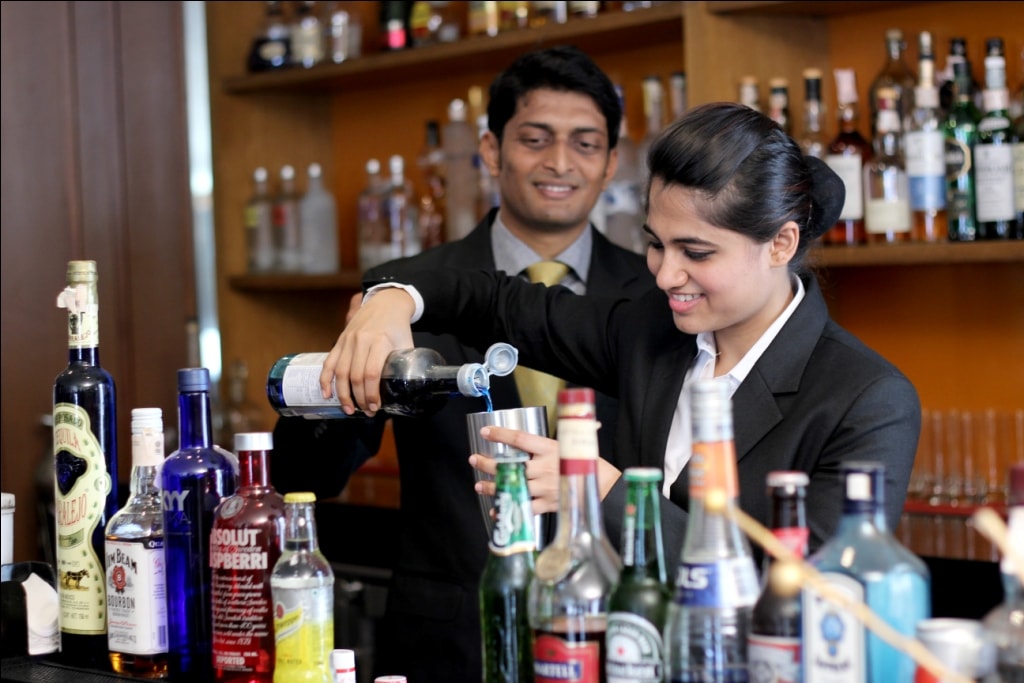 Best Institute Of Hotel Management In Mumbai to Apeejay Institute of Hospitality