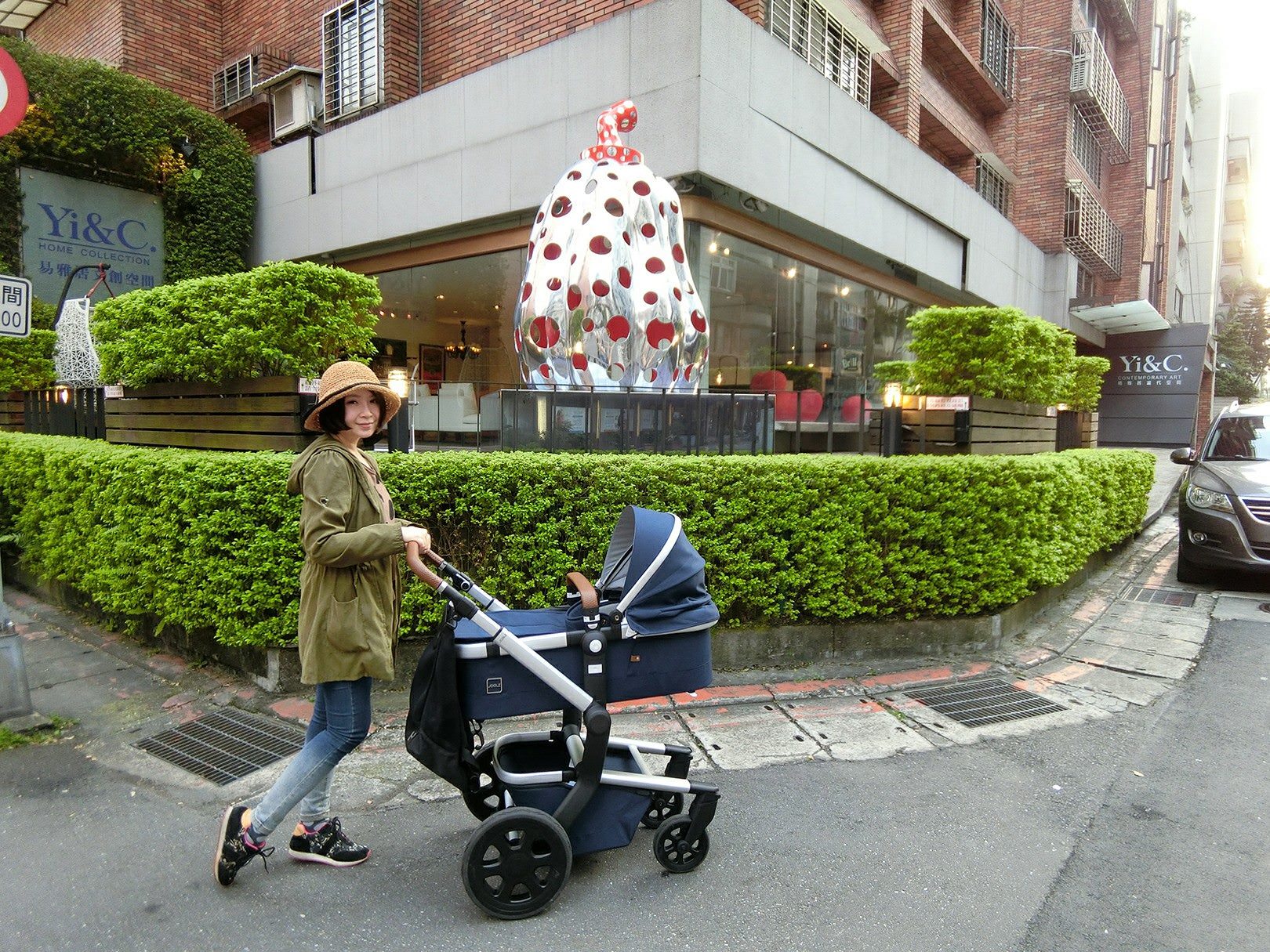 【失智週記】0402~0408～沒有位置、外星生物、睡過夜、焢肉晚餐、輕食早餐、時髦7公斤、吵雜環境、$99菜色、洗澡時光、人型蜥蜴、牛排送龍蝦、打包人生、小紳士。