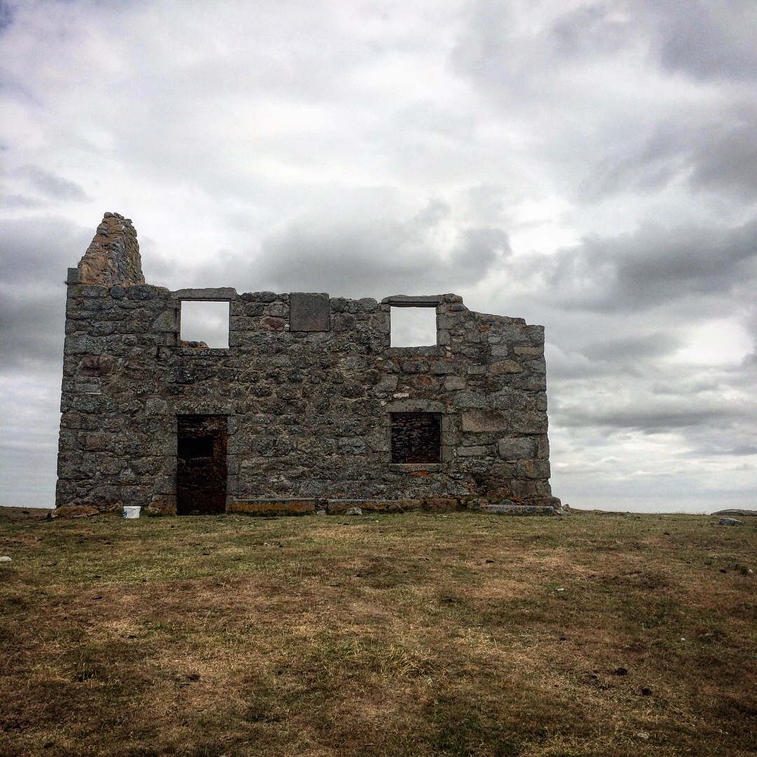 The remains of an 18th century hunting lodge in Aberdeenshire.