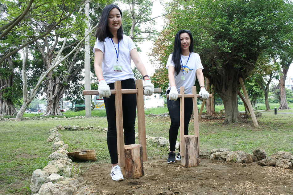 高雄│當一日旅人去左營考古、蓋城牆正夯！