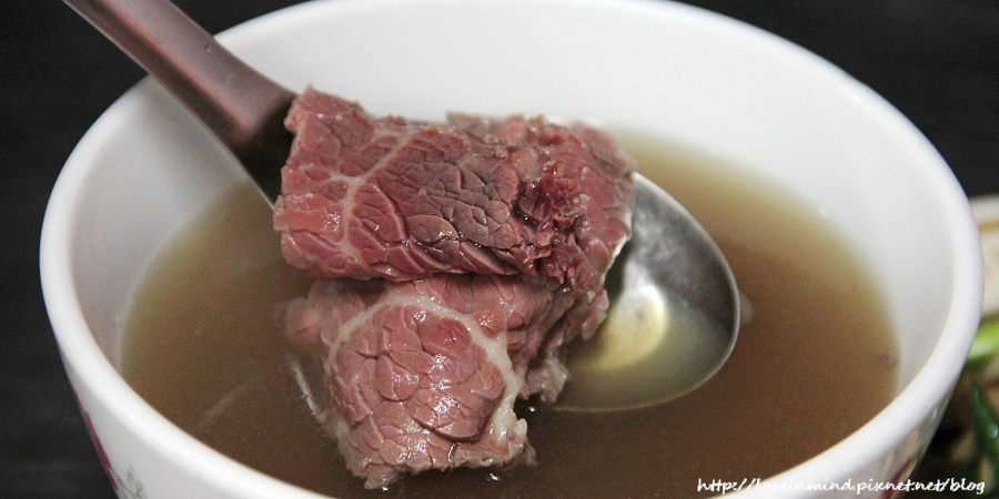 台南│文章牛肉湯 清醇湯頭上癮了啦！-安平 美食