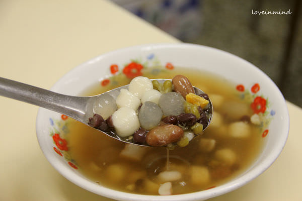 彰化│員林市場 番薯市八寶圓仔冰 Q嫩燒麻糬 熱吃正好-甜湯 甜點