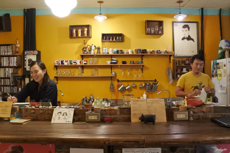 台南暖暖蛇咖啡館：走遍全世界，回鄉過生活的方智勇-專書採訪 台南人味故事