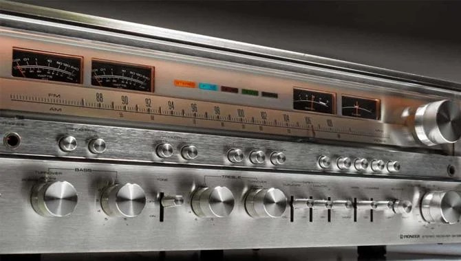 What Are the Advantages of a Vintage Receiver. jpg