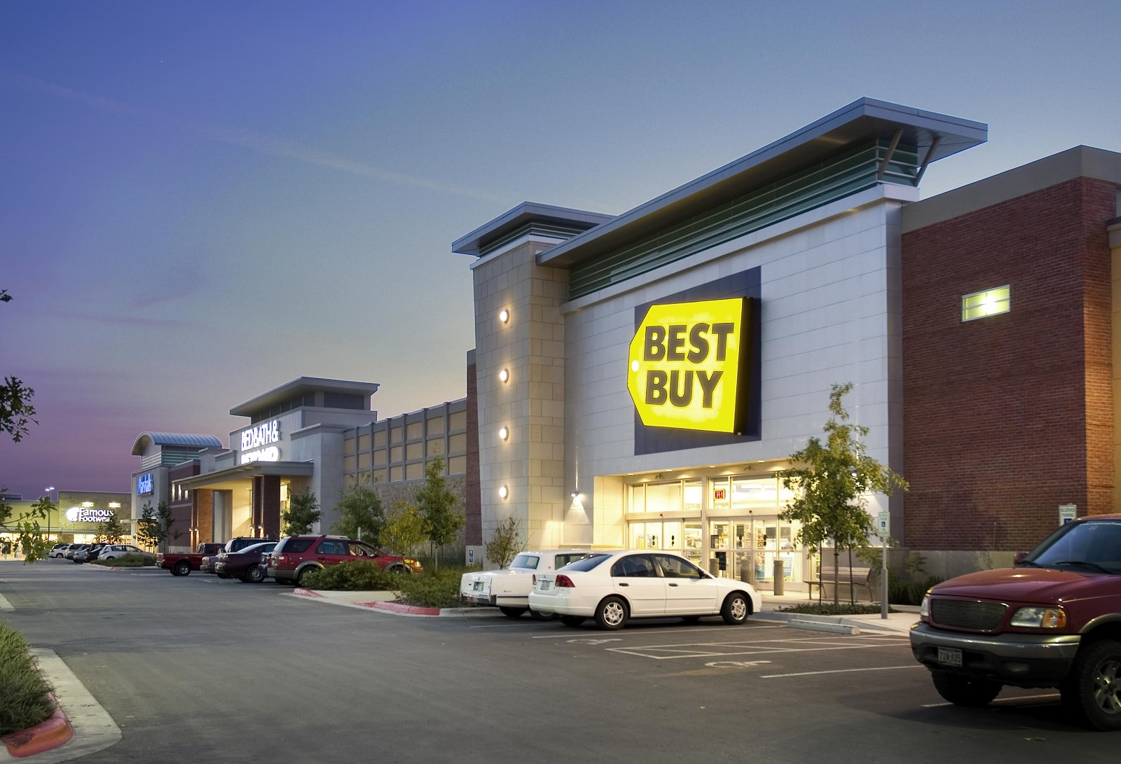 Mueller AIM Real Estate Group, LLC