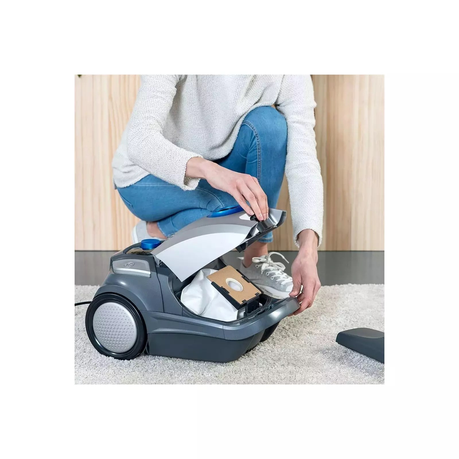 Share more than 145 bagged vacuum cleaner latest esthdonghoadian