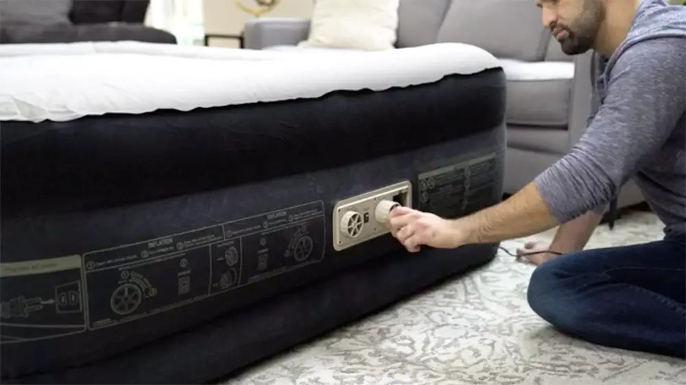 King Koil Air Mattress with Builtin Pump Review (Twin, Queen, Cali