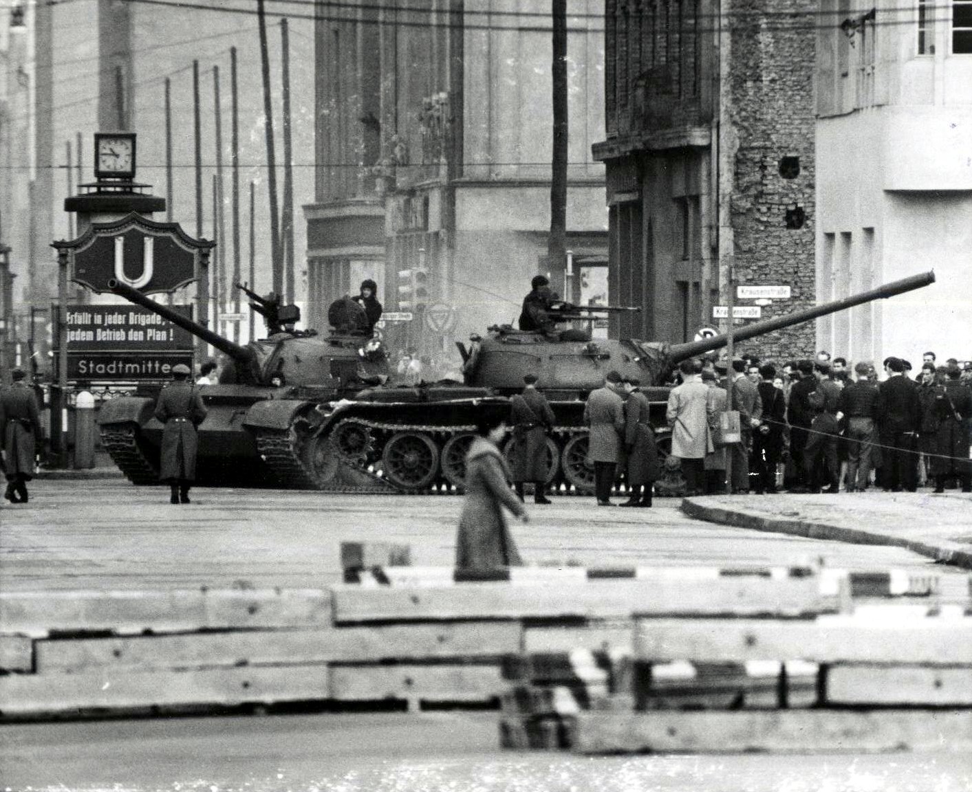 Checkpoint Charlie aircrashsites.co.uk
