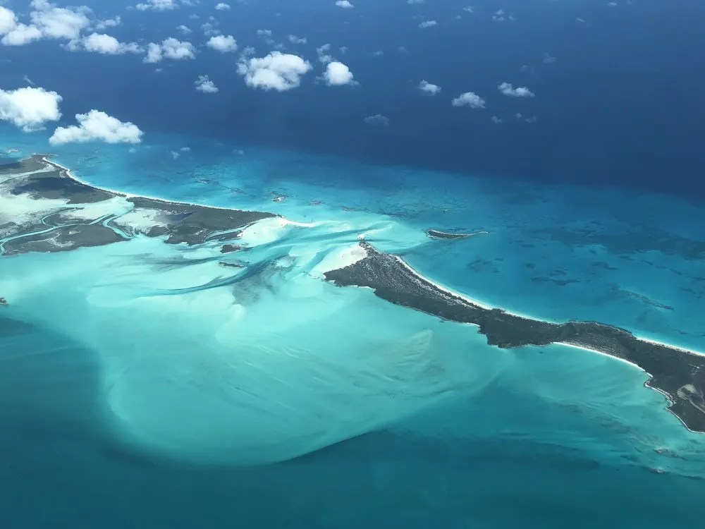 Bahamas airport guide informations