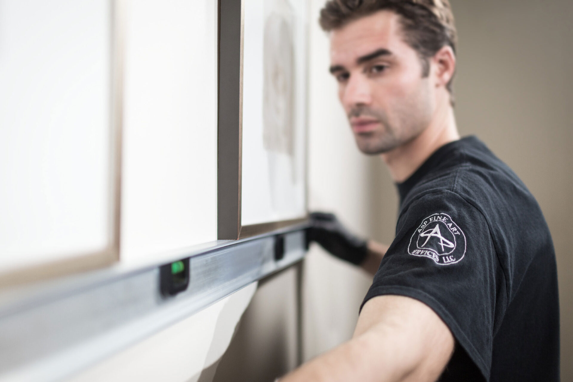 White Glove Solutions, Logistics & Delivery Services