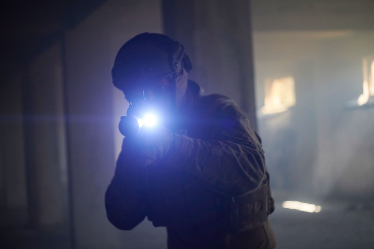 How To Use Night Evolution Tactical Light For Airsoft Airsoft Peak